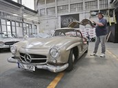 Až do neděle jsou v plzeňském DEPO2015 k vidění automobilové skvosty. Na snímku... Až do neděle jsou v plzeňském DEPO2015 k vidění automobilové skvosty. Na snímku...