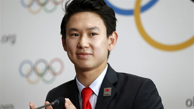 Denis Ten jako tv kazask kandidatury na zimn olympijsk hry 2022.