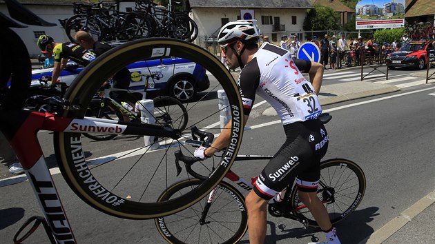 Tom Dumoulin bhem dest etapy Tour.