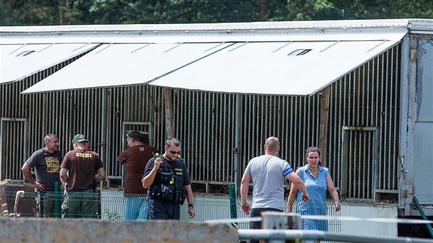 Ze zsahu veterin a policie v bioparku (16. 7. 2018)