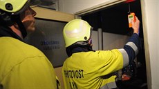 Policie a hasiči evakuovali kvůli úniku plynu na Jižním Městě asi 80 lidí (13.... Policie a hasiči evakuovali kvůli úniku plynu na Jižním Městě asi 80 lidí (13....