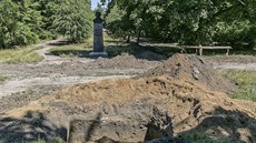 Podle archeologů na bývalém hřbitově v Bydhošti leží 80 000 koster, a to v... Podle archeologů na bývalém hřbitově v Bydhošti leží 80 000 koster, a to v...