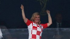 Chorvatská prezidentka Kolinda Grabarová Kitaroviová slaví gól svého týmu ve...