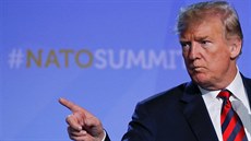 Americký prezident Donald Trump na summitu NATO v Bruselu Americký prezident Donald Trump na summitu NATO v Bruselu