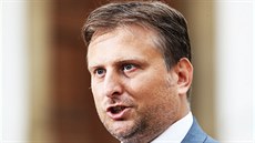 Nový ministr spravedlnosti Jan Kněžínek na Pražském hradě. (10. července 2018) Nový ministr spravedlnosti Jan Kněžínek na Pražském hradě. (10. července 2018)