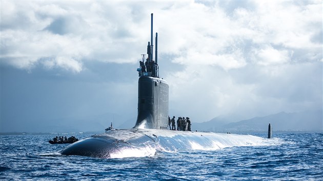 Americká ponorka USS Hawaii na manévrech RIMPAC 2018 u Havajských ostrovů Americká ponorka USS Hawaii na manévrech RIMPAC 2018 u Havajských ostrovů