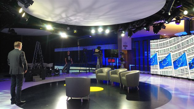 Centrln televizn studio