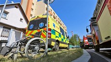 V domově pro seniory v chebské Dragounské ulici hořelo. V domově pro seniory v chebské Dragounské ulici hořelo.
