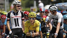 TI NEJLEPÍ. Tetí Tom Dumoulin (vlevo) v diskuzi s Chrisem Froomem, druhým...