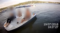 Mladíci podezřelí z krádeže mobilu ujeli na šlapadle Mladíci podezřelí z krádeže mobilu ujeli na šlapadle
