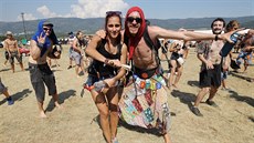 Do sobotního poledne dorazilo na technoparty odhadem mezi 2000 až 2500 lidí.... Do sobotního poledne dorazilo na technoparty odhadem mezi 2000 až 2500 lidí....