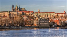 Na jeseň je Praha obzvlášť úchvatná. V tomto období klesá počet turistov. Začiatkom októbra má zvláštnu jesennú atmosféru. \r\n\r\n Na jeseň je Praha obzvlášť úchvatná. V tomto období klesá počet turistov. Začiatkom októbra má zvláštnu jesennú atmosféru. \r\n\r\n