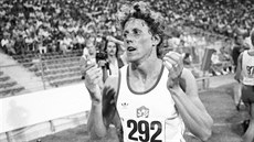 REKORD. Jarmila Kratochvílová po závodě na 800 metrů dne 26. července 1983 na... REKORD. Jarmila Kratochvílová po závodě na 800 metrů dne 26. července 1983 na...