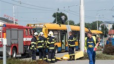 Požár trolejbusu ve zlínské části Malenovice. Požár trolejbusu ve zlínské části Malenovice.