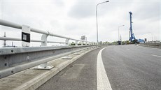 Kraj má na opravy silnic přes miliardu korun, opravy skončí v říjnu Kraj má na opravy silnic přes miliardu korun, opravy skončí v říjnu