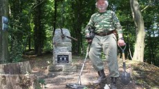 Letecký archeolog z Hlučína Jaromír Prokeš s kolegy pátrá po pozůstatcích... Letecký archeolog z Hlučína Jaromír Prokeš s kolegy pátrá po pozůstatcích...