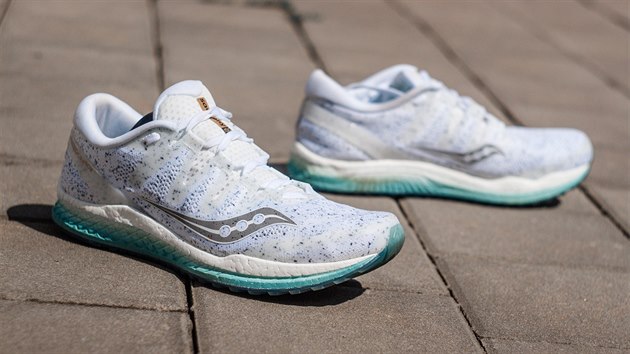 TEST: Saucony Freedom 2 láká bílou barvou i perfektními vlastnostmi TEST: Saucony Freedom 2 láká bílou barvou i perfektními vlastnostmi