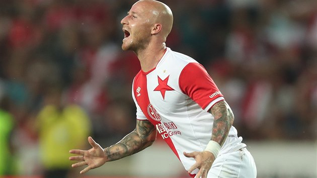 Slvista Miroslav Stoch v utkn 3. pedkola Ligy mistr proti Dynamu Kyjev.