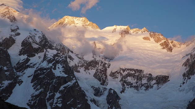 Nanga Parbat, jedna z nejt잚ch osmitiscovek