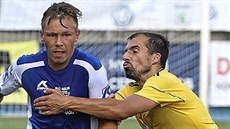 David Ledecký (vpravo) podepsal smlouvu s Českými Budějovicemi. David Ledecký (vpravo) podepsal smlouvu s Českými Budějovicemi.