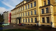 Střední uměleckoprůmyslová škola a Vyšší odborná škola v Jablonci nad Nisou. Střední uměleckoprůmyslová škola a Vyšší odborná škola v Jablonci nad Nisou.