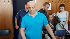 Čtyřicetiletý Roman Klečka před zahájením jednání na Krajském soudu v Ostravě.... Čtyřicetiletý Roman Klečka před zahájením jednání na Krajském soudu v Ostravě....