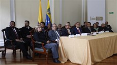 Exiloví venezueltí právníci se v kolumbijské Bogot úastní symbolického...