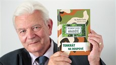 Bedřich Švehla v Bražci pokřtil svoji knihu Tenkrát na Doupově. V devadesátých... Bedřich Švehla v Bražci pokřtil svoji knihu Tenkrát na Doupově. V devadesátých...