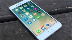 iPhone 8 Plus dodnes patří k nejvýkonnějším smartphonům. Dvě SIM najednou ale... iPhone 8 Plus dodnes patří k nejvýkonnějším smartphonům. Dvě SIM najednou ale...