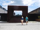 Vyhlídkováí plošina od architekta Petra Brzobohatého v blízkosti Masarykova nádraží. Vyhlídkováí plošina od architekta Petra Brzobohatého v blízkosti Masarykova nádraží.