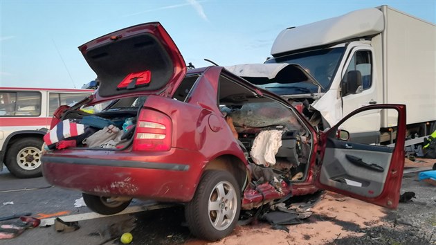 Tragická nehoda u Vodňan, při níž zemřeli čtyři lidé. Tragická nehoda u Vodňan, při níž zemřeli čtyři lidé.