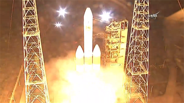 Úspěšný start rakety Delta IV Heavy 12.8.2018 v 9:31 se sondou Parker Solar... Úspěšný start rakety Delta IV Heavy 12.8.2018 v 9:31 se sondou Parker Solar...
