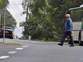 Obyvatele Starého Rybníku trápí nebezpečná a nepřehledná silnice, která obec... Obyvatele Starého Rybníku trápí nebezpečná a nepřehledná silnice, která obec...