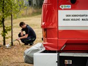 Dobrovolní hasiči pomáhají pracovníkům technických služeb v Hradci Králové... Dobrovolní hasiči pomáhají pracovníkům technických služeb v Hradci Králové...