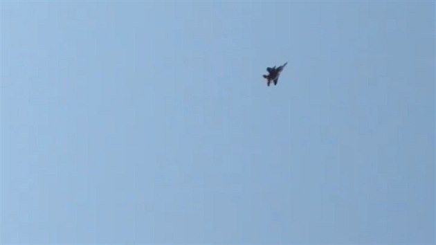 Sthaka F-15 vyslan za ukradenm letadlem spolenosti Horizon Air (10. srpna 2018).