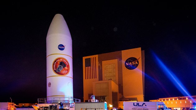 Nkladov prostor rakety Falcon IV Heavy s Parkerovou slunen sondou (a tak motorem Star 48BV) ji uvnit na mysu Canaveral 30. ervence 2018. Den ped pipevnnm tohoto stupn na zbytek nosie.