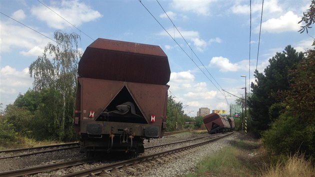 Na vjezdu z Vrovickho ndra ve smru na ndra Praha-Kr vykolejil vlak (15.8.2018)