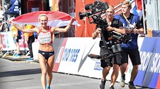 ASTNÁ. Eva Vrabcová-Nývltová v cíli maratonu na ME v Berlín.