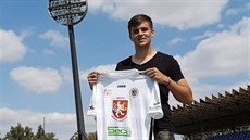 Jakub Pokorný přestoupil z ostravského Baníku do Hradce Králové. Jakub Pokorný přestoupil z ostravského Baníku do Hradce Králové.
