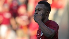 Guélor Kanga ze Sparty slaví proměněnou penaltu v utkání proti Příbrami. Guélor Kanga ze Sparty slaví proměněnou penaltu v utkání proti Příbrami.