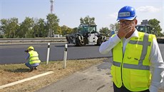 Ministr dopravy Dan ok na stavb dálnice D1 exit 15.