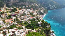 Amalfinská riviéra. Pohled na Positano