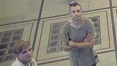 Kriminalisté pátrají po dvojici mladých mužů, kteří na nábřeží Závodu míru v... Kriminalisté pátrají po dvojici mladých mužů, kteří na nábřeží Závodu míru v...