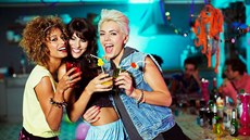 party mejdan kamarádky party mejdan kamarádky
