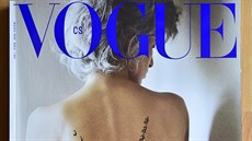 Výtisk prvního československého čísla časopisu Vogue. Jsou na něm holá záda... Výtisk prvního československého čísla časopisu Vogue. Jsou na něm holá záda...
