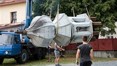 Oprava potrvá do září, pak se má věžička vrátit na své místo. Oprava potrvá do září, pak se má věžička vrátit na své místo.