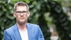 Tomáš Lapáček, ředitel sekce strategií a politik na Institutu plánování a... Tomáš Lapáček, ředitel sekce strategií a politik na Institutu plánování a...