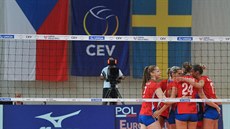 České volejbalistky během kvalifikačního zápasu se Švédskem. České volejbalistky během kvalifikačního zápasu se Švédskem.