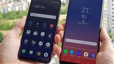 Meizu 16 a Samsung Galaxy Note 9 Meizu 16 a Samsung Galaxy Note 9