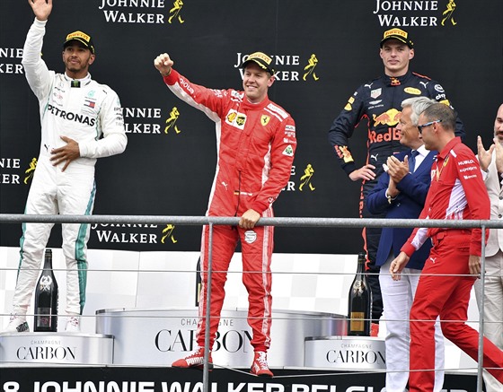 Nejrychlejí trojka Velké ceny Belgie (zleva): Lewis Hamilton, Sebastian Vettel...